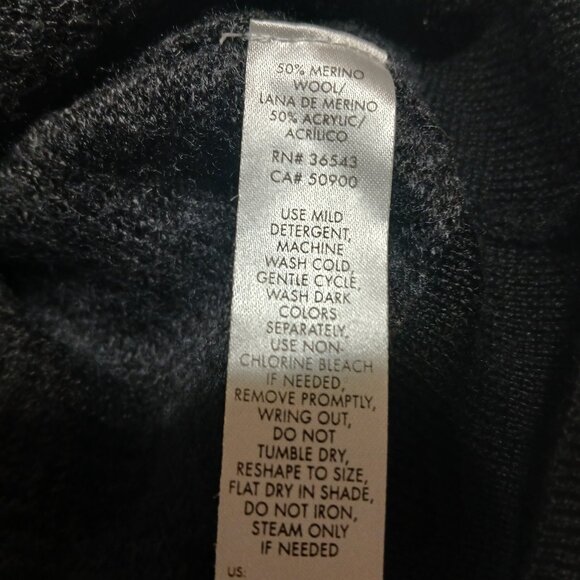 Calvin Klein Italian Yarn Black V-Neck Sweater 50% Merino Wool Size Large Womens - Picture 5 of 7